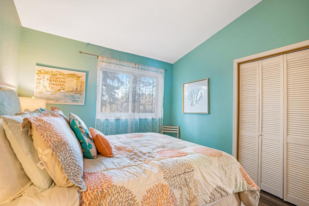 Windward Dream Vacation Home Manzanita Room photo